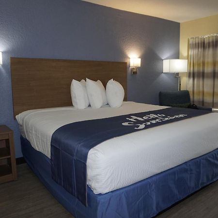 Days Inn By Wyndham Apopka/Orlando Екстериор снимка