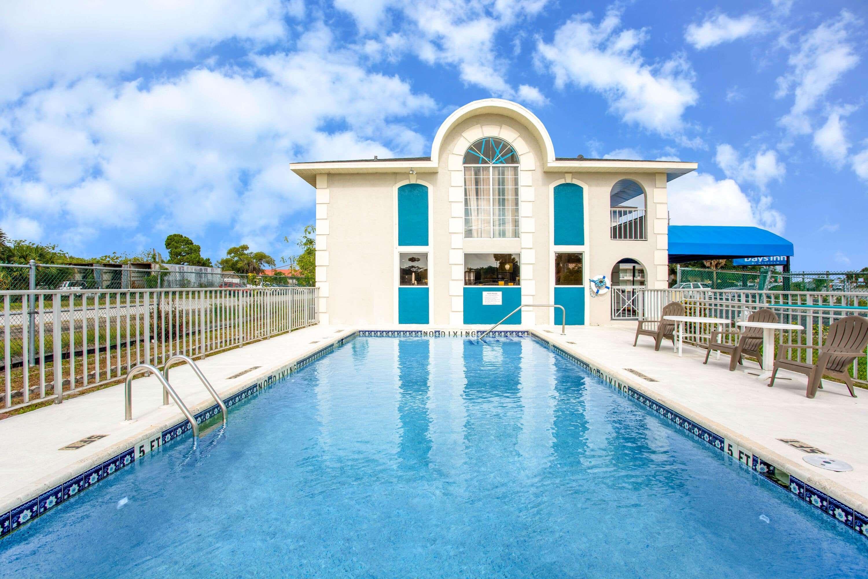 Days Inn By Wyndham Apopka/Orlando Екстериор снимка