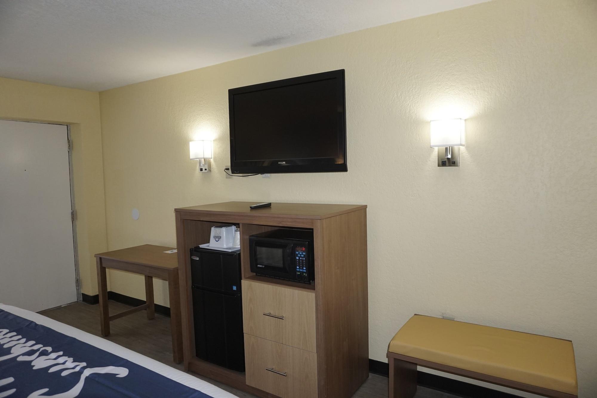 Days Inn By Wyndham Apopka/Orlando Екстериор снимка